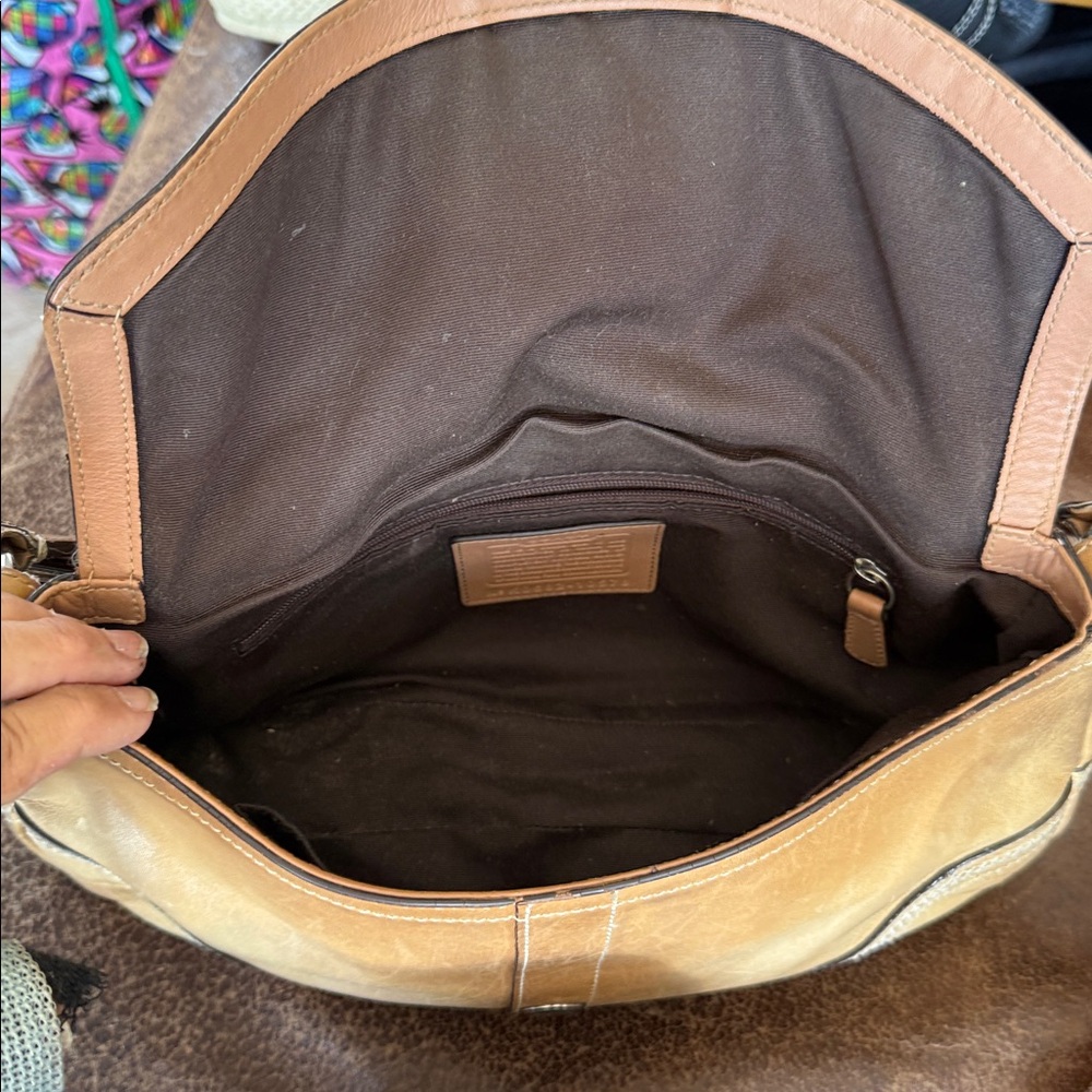 Coach 10578 Vintage British Tan Soho Leather w/Buckle Shoulder Bag - Picture 12 of 13